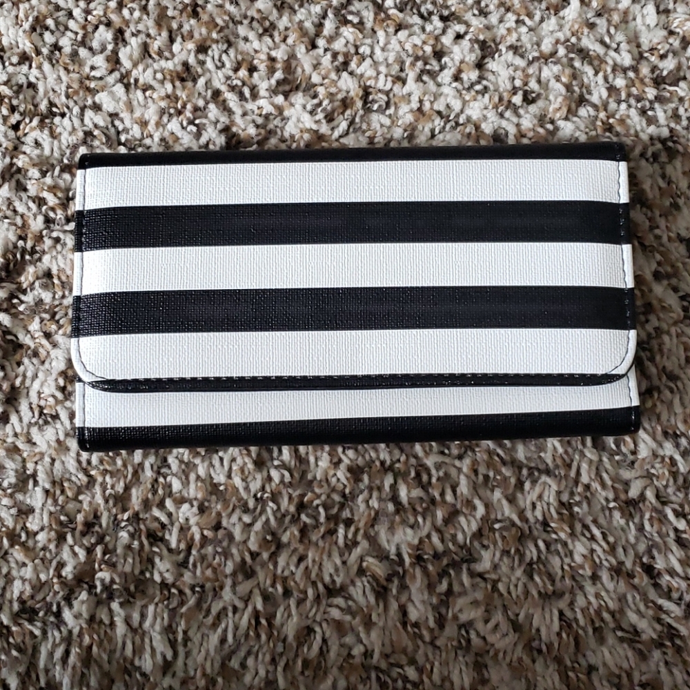 Kut from the Kloth wallet